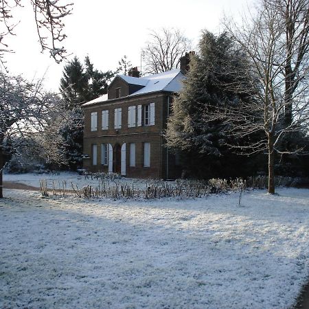 Bed and Breakfast Au Charme Des Pommiers Thiberville Esterno foto