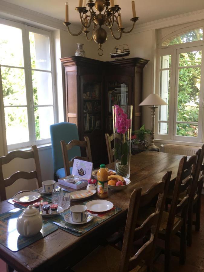Bed and Breakfast Au Charme Des Pommiers Thiberville Esterno foto