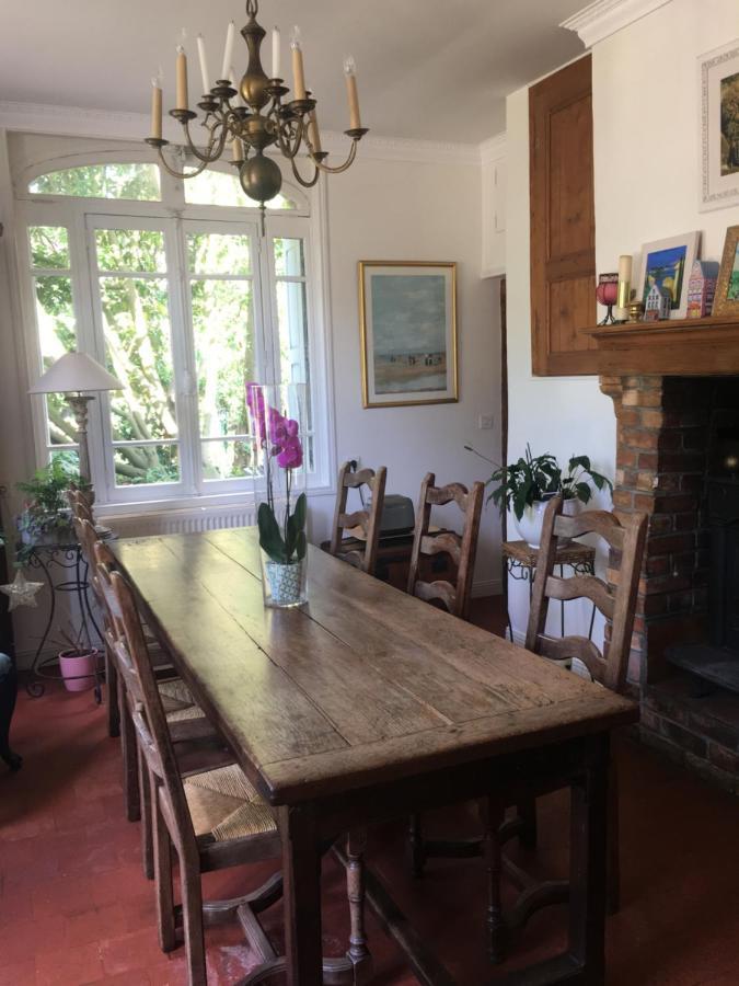 Bed and Breakfast Au Charme Des Pommiers Thiberville Esterno foto