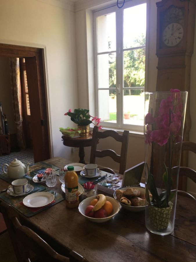 Bed and Breakfast Au Charme Des Pommiers Thiberville Esterno foto